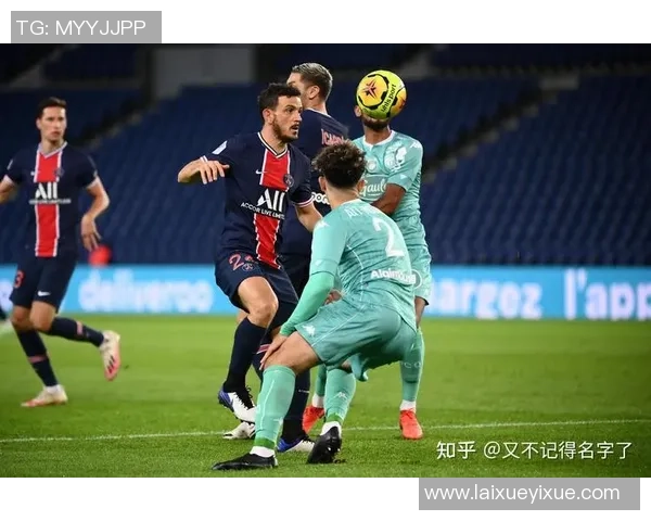 德甲激战巴黎圣日耳曼大胜曼联神奇扑救成比赛转折点分析